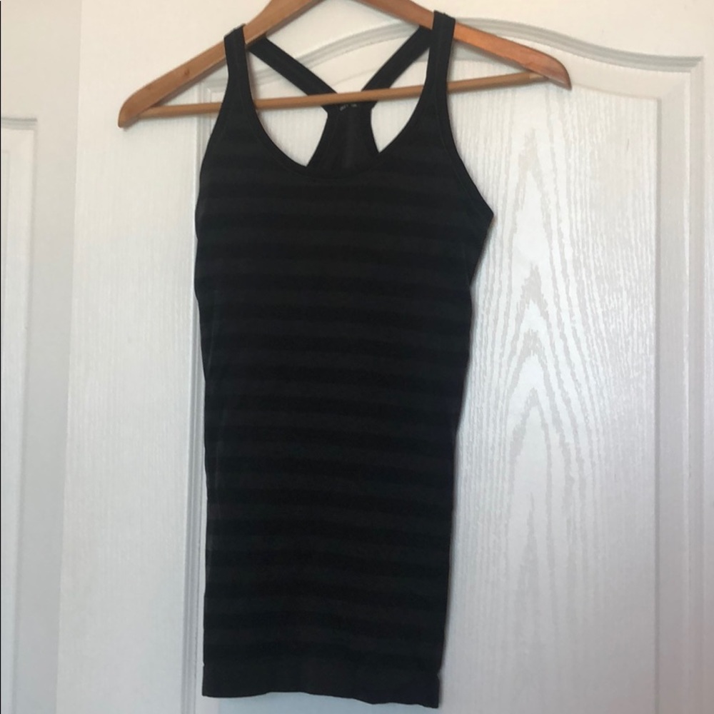Lululemon ebb to street tank